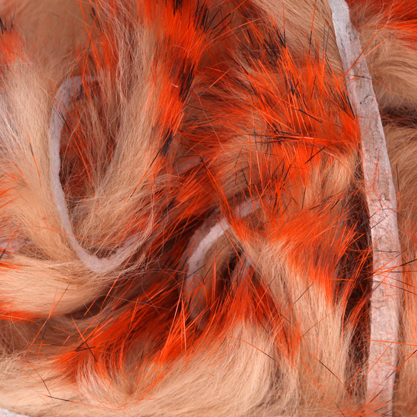 Hareline Lanières étroites de peau de lapin avec poils Micro Pulsator